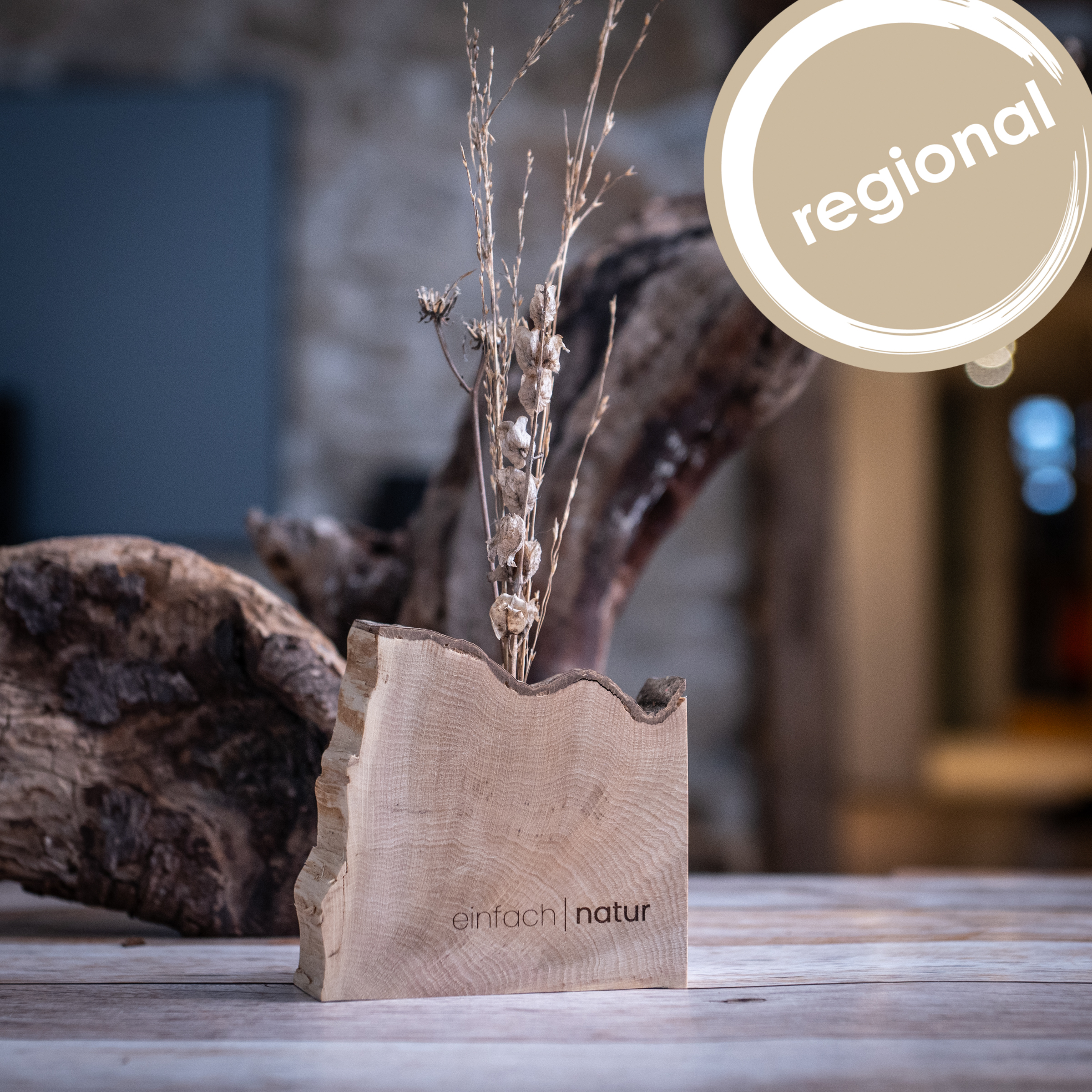 Moderne Vase aus Hainbuche